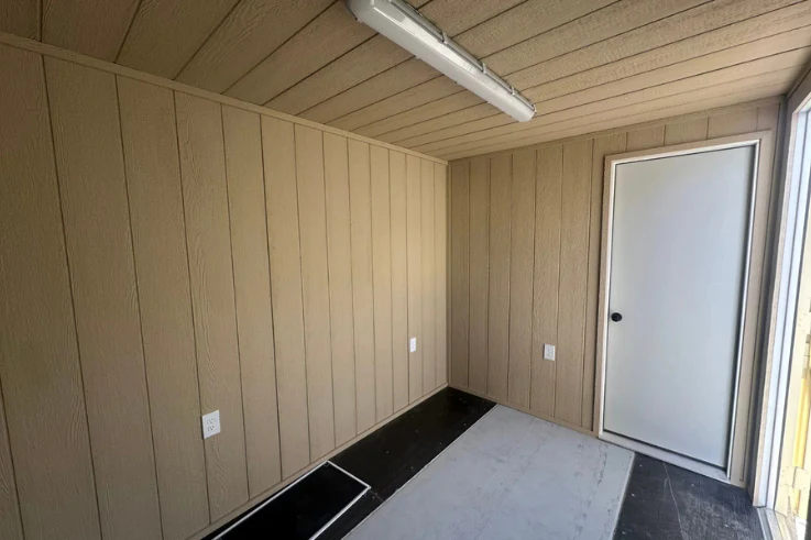 40ft Mobile Office Shipping Container with Storage (10/30) (40HCMOS1030) Container View 5