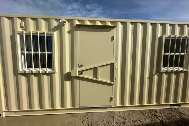 40ft Mobile Office Shipping Container with Storage (18/22) (40HCMOS1822) Container View 2